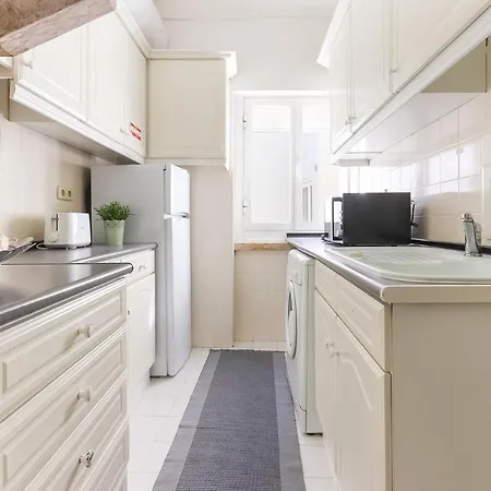 Almirante Classic By Homing Apartment